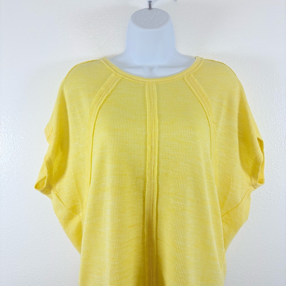 Relaxed Yellow Short Sleeve Women's Tee - Picture 4 of 8